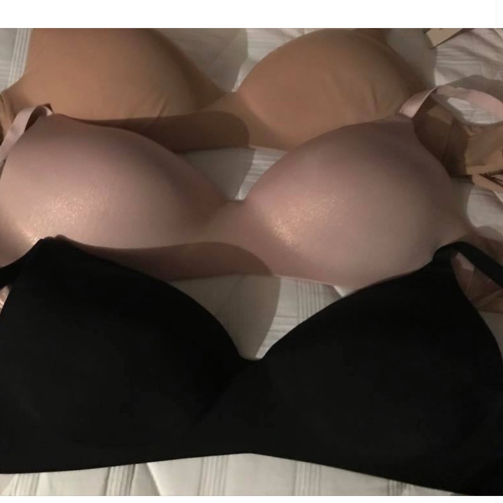 Victoria secret 38 D no wire